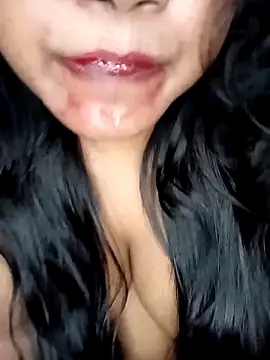 Hotlisa online show from March 19, 2026, 7:08 am