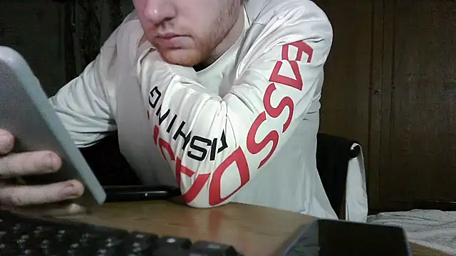 Snapshot of FillipsonDon chatting on July 13, 2026, 9:14 pm FillipsonDon online show from July 13, 2026, 9:14 pm
