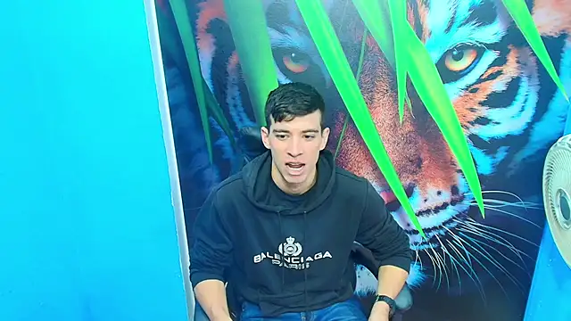 DEIBY BABY online show from September 22, 2025, 3:18 pm