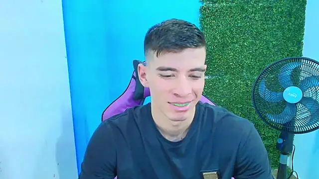 DEIBY BABY online show from February 11, 2025, 9:25 pm