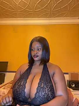 Snapshot of KnockoutBestie chatting on November 24, 2025, 8:20 pm KnockoutBestie online show from November 24, 2025, 8:20 pm