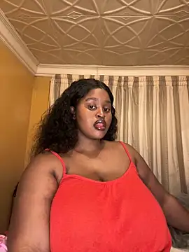 Snapshot of KnockoutBestie chatting on April 14, 2026, 6:46 pm KnockoutBestie online show from April 14, 2026, 6:46 pm