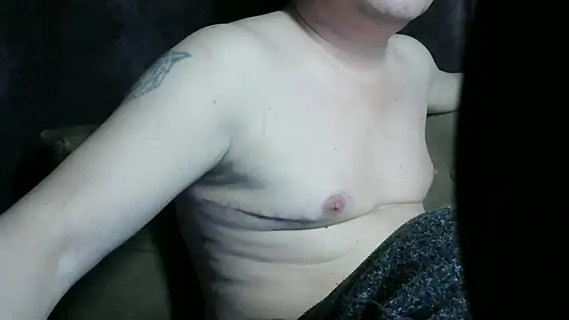 Snapshot of SladkiYA chatting on February 20, 2026, 6:26 am SladkiYA online show from February 20, 2026, 6:26 am