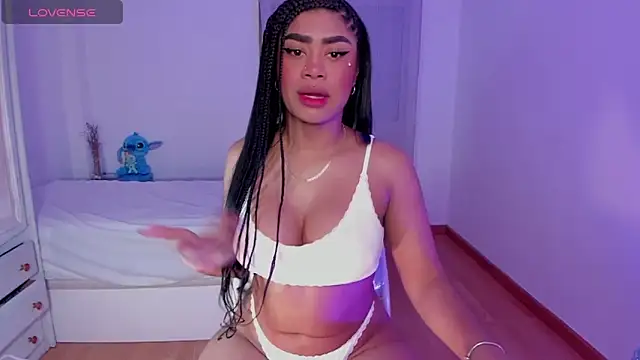 Snapshot of briana_walker chatting on March 3, 2025, 9:02 am briana walker online show from March 3, 2025, 9:02 am
