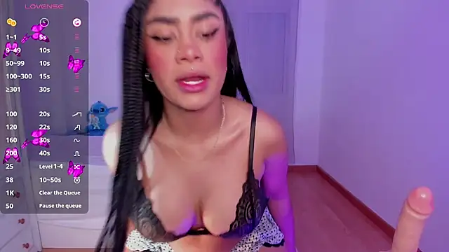 Snapshot of briana_walker chatting on February 27, 2025, 9:07 am briana walker online show from February 27, 2025, 9:07 am