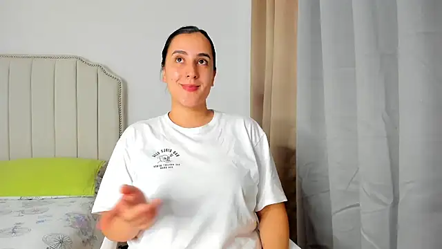 Snapshot of Hanna86 chatting on March 14, 2026, 7:53 pm Hanna86 online show from March 14, 2026, 7:53 pm