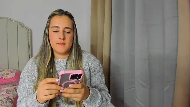 Snapshot of Hanna86 chatting on April 15, 2026, 1:22 am Hanna86 online show from April 15, 2026, 1:22 am