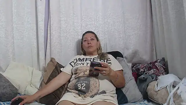 Snapshot of marie_olsenhot chatting on February 14, 2025, 4:41 pm marie olsenhot online show from February 14, 2025, 4:41 pm