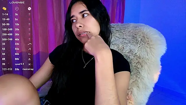 Snapshot of AmyOlimpo chatting on September 16, 2025, 12:00 am AmyOlimpo online show from September 16, 2025, 12:00 am