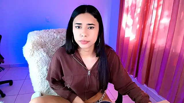 AmyOlimpo online show from December 19, 2025, 1:57 pm