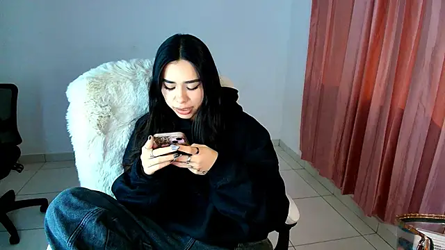 AmyOlimpo online show from January 13, 2026, 6:39 am