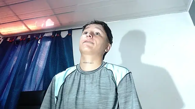 Snapshot of Tamarahryan chatting on September 19, 2025, 2:10 pm Tamarahryan online show from September 19, 2025, 2:10 pm