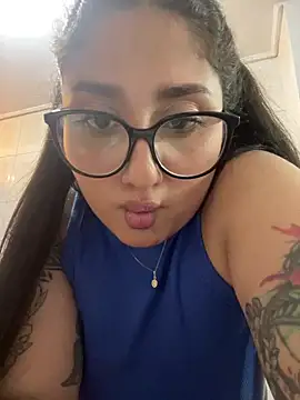 croftsmila online show from May 28, 2026, 11:54 pm