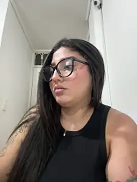 croftsmila online show from October 14, 2025, 11:36 pm