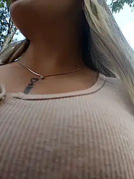 Snapshot of Misscata1106 chatting on February 9, 2026, 8:18 pm Misscata1106 online show from February 9, 2026, 8:18 pm