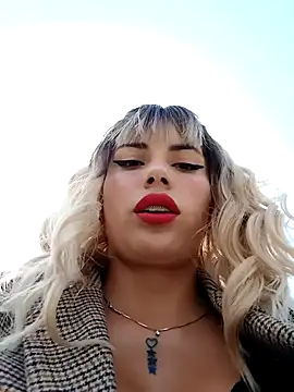 Snapshot of Misscata1106 chatting on December 16, 2025, 6:45 pm Misscata1106 online show from December 16, 2025, 6:45 pm