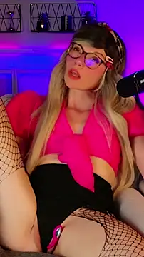 Kittychatte online show from May 28, 2026, 7:53 pm