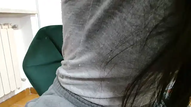 Snapshot of patatinahot87 chatting on February 1, 2026, 5:44 pm patatinahot87 online show from February 1, 2026, 5:44 pm