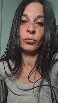patatinahot87 online show from May 5, 2026, 4:21 pm