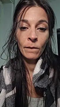 patatinahot87 online show from May 9, 2026, 4:32 pm