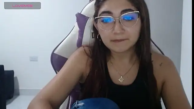 Snapshot of esteni chatting on September 16, 2025, 3:07 am esteni online show from September 16, 2025, 3:07 am