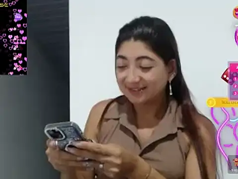 Snapshot of esteni chatting on January 18, 2025, 3:31 am esteni online show from January 18, 2025, 3:31 am