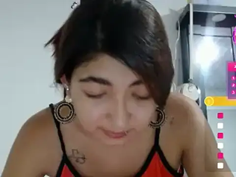 Snapshot of esteni chatting on January 16, 2025, 3:23 am esteni online show from January 16, 2025, 3:23 am