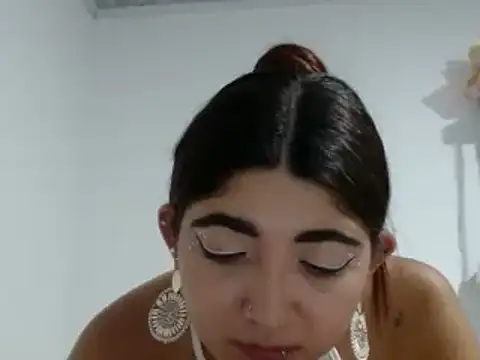 Snapshot of esteni chatting on February 15, 2025, 2:47 am esteni online show from February 15, 2025, 2:47 am