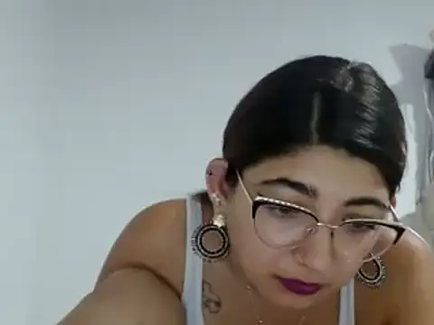 Snapshot of esteni chatting on January 9, 2025, 4:41 am esteni online show from January 9, 2025, 4:41 am