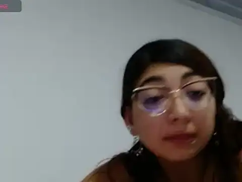 Snapshot of esteni chatting on December 17, 2024, 1:50 am esteni online show from December 17, 2024, 1:50 am