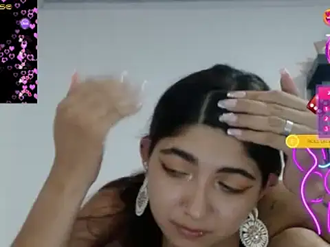 Snapshot of esteni chatting on January 31, 2025, 3:20 am esteni online show from January 31, 2025, 3:20 am