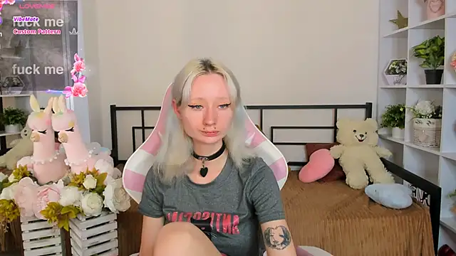 Katia Kim online show from May 21, 2026, 5:16 am