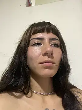 Mhelanny2 online show from May 18, 2026, 4:07 am