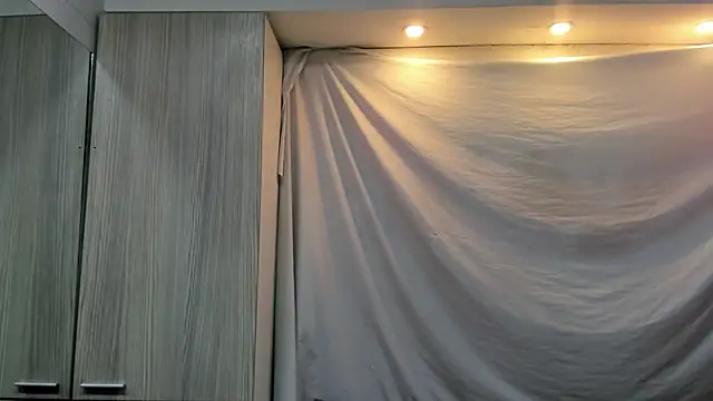 Mhelanny2 online show from March 13, 2026, 9:53 pm