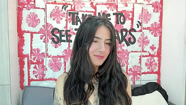Snapshot of Mhelanny2 chatting on March 13, 2025, 9:43 am Mhelanny2 online show from March 13, 2025, 9:43 am