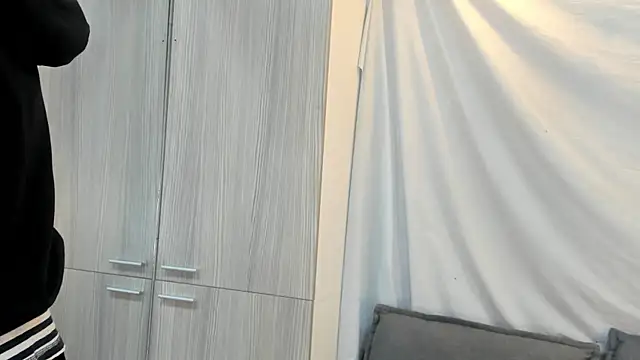 Mhelanny2 online show from March 28, 2026, 5:25 pm