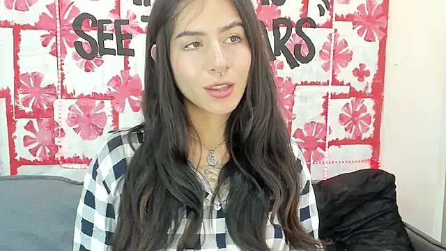 Snapshot of Mhelanny2 chatting on March 7, 2025, 8:45 am Mhelanny2 online show from March 7, 2025, 8:45 am