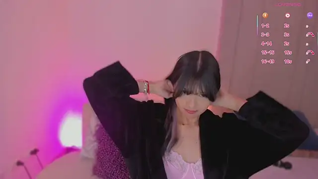 Snapshot of luisah_ chatting on April 30, 2026, 8:49 pm luisah online show from April 30, 2026, 8:49 pm