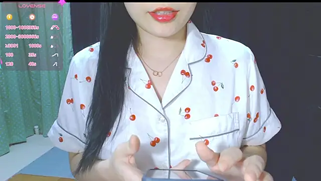 Snapshot of Su_rosie chatting on March 12, 2025, 3:51 pm Su rosie online show from March 12, 2025, 3:51 pm