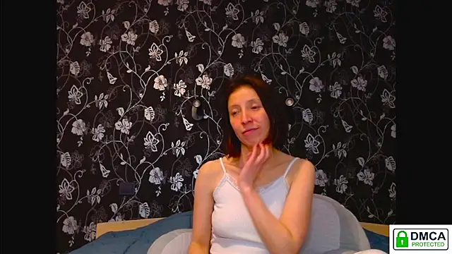 Snapshot of Sophi_Cute chatting on May 18, 2026, 11:59 am Sophi Cute online show from May 18, 2026, 11:59 am