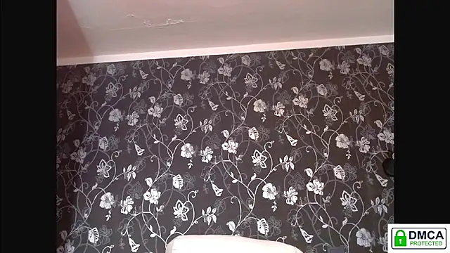 Snapshot of Sophi_Cute chatting on March 10, 2026, 2:32 pm Sophi Cute online show from March 10, 2026, 2:32 pm