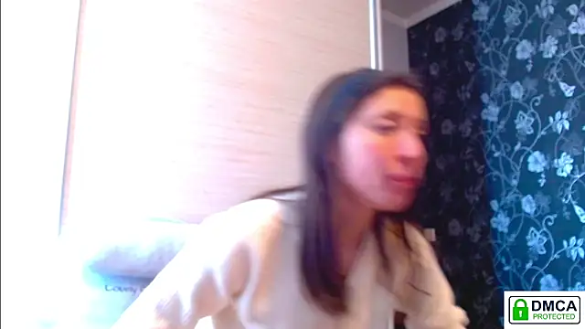 Snapshot of Sophi_Cute chatting on April 11, 2026, 12:20 pm Sophi Cute online show from April 11, 2026, 12:20 pm