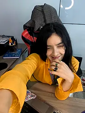 Sam Sara online show from October 21, 2025, 8:08 pm