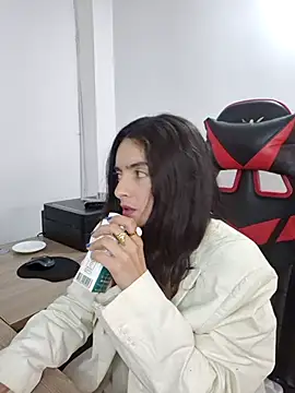 Sam Sara online show from November 3, 2025, 5:05 pm