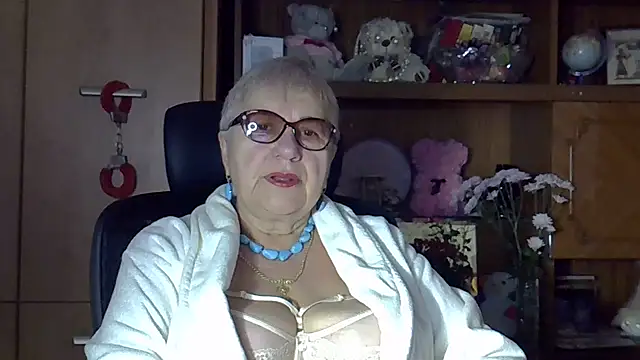 SweetCherry27 online show from October 8, 2025, 5:20 am