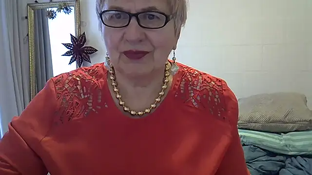 SweetCherry27 online show from February 17, 2026, 7:05 am