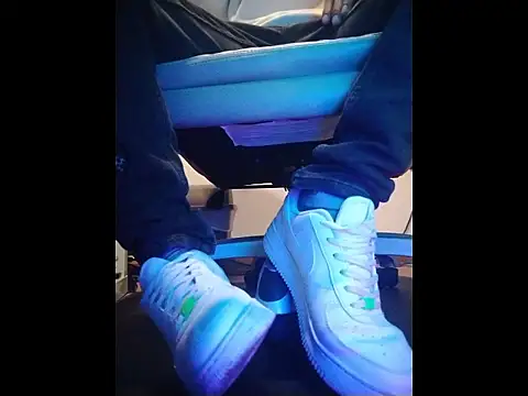 Snapshot of curiousskinny3 chatting on February 27, 2026, 5:07 am curiousskinny3 online show from February 27, 2026, 5:07 am