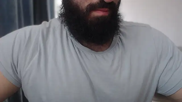 Snapshot of hugemachohandsome chatting on November 18, 2025, 10:07 am hugemachohandsome online show from November 18, 2025, 10:07 am