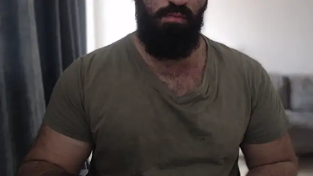 Snapshot of hugemachohandsome chatting on November 1, 2025, 8:30 am hugemachohandsome online show from November 1, 2025, 8:30 am