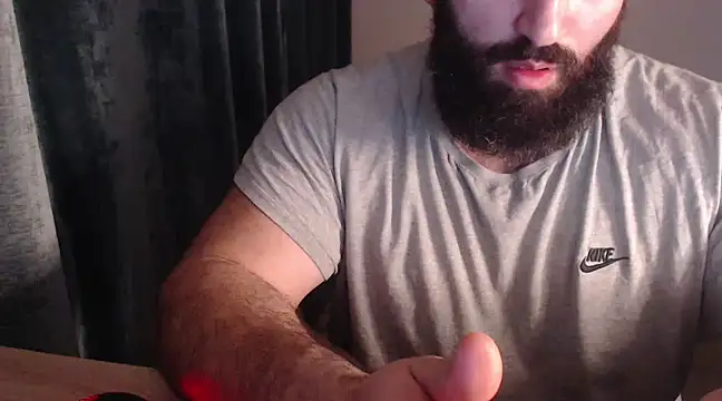 Snapshot of hugemachohandsome chatting on February 27, 2025, 10:31 pm hugemachohandsome online show from February 27, 2025, 10:31 pm